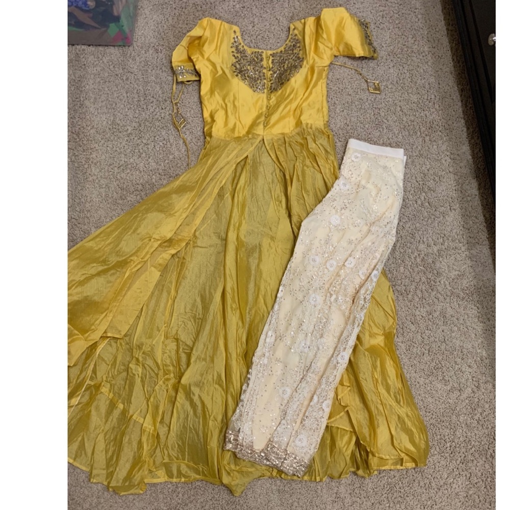 yellow outfit